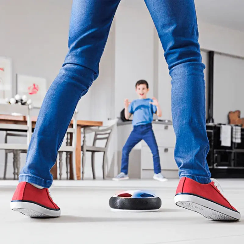 Bola de Futebol Flutuante Com LED Brinquedo Infantil - FlutuBol